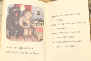 Brown, Margaret Wise. (1910-1952) & Williams, Garth. (1912 - 1996) "Little Fur Family"