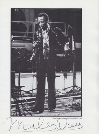 Davis, Miles. (1926–1991) Signed Photograph