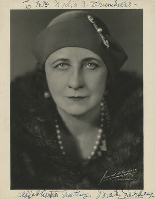 Garden, Mary. (1874–1967) Signed Photograph