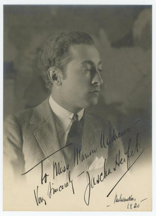 Heifetz, Jascha. (1901–1987) [Lipnitzki, Boris. (1887–1971)] Signed Photograph