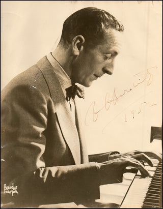Horowitz, Vladimir. (1903-1989) Signed Photograph