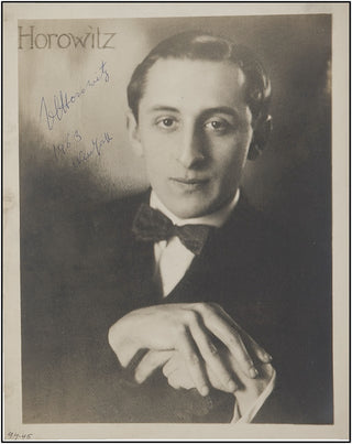Horowitz, Vladimir. (1903-1989) Signed Photograph