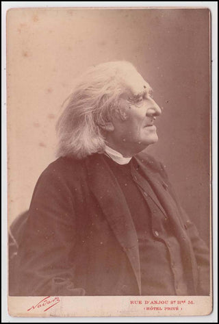 Liszt, Franz. (1811–1886) [Nadar, Gaspard-Félix Tournachon. (1820–1910)] Original Cabinet Photograph by Nadar