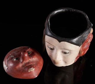 [Noh Theater] Tea Caddy with Three Noh Masks