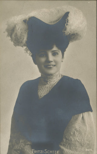 Scheff, Fritzi. (1879–1954) Postcard Photograph
