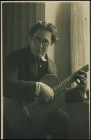 Segovia, Andrés. (1893–1987) Original Photograph
