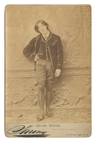 Wilde, Oscar. (1854–1900)  [Sarony, Napoleon. (1812–1896)] Cabinet Photograph from 1882 NY Sarony Portrait Session